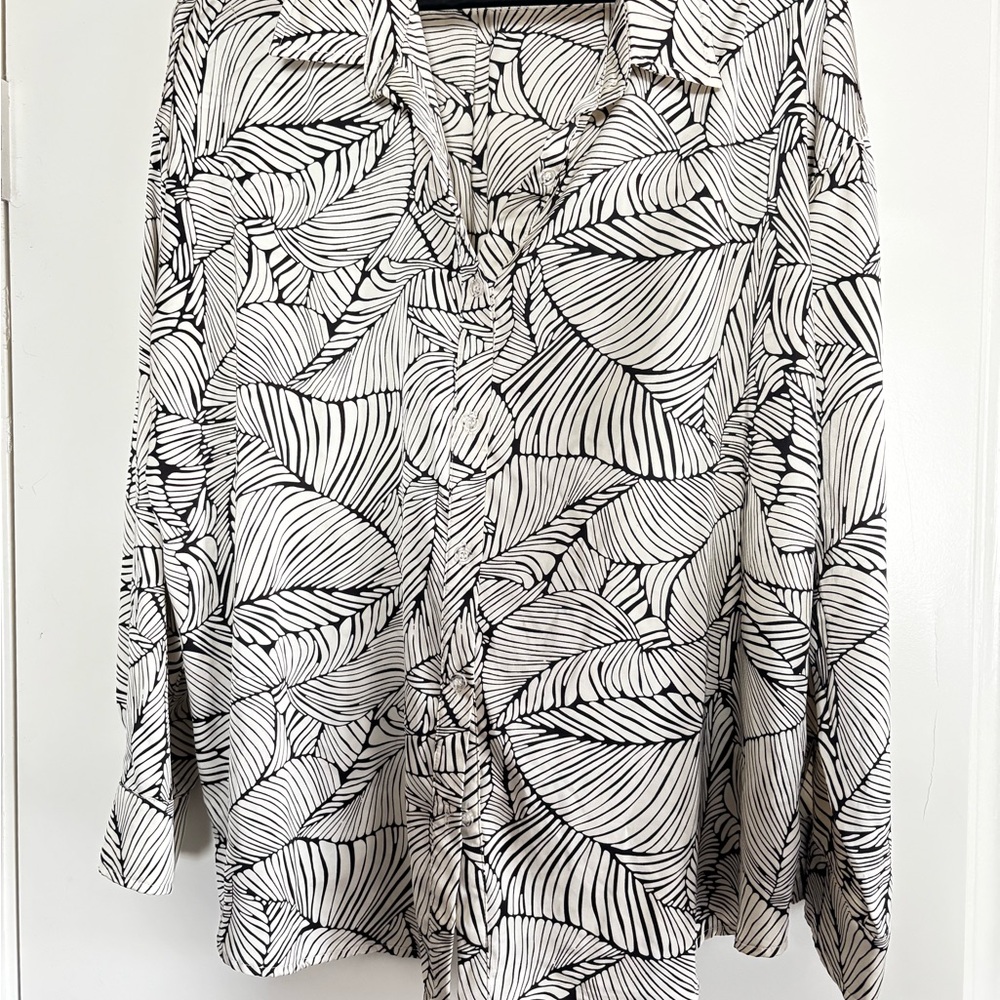 Black and White Leaf Print Women's Top